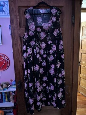 Black floral cover with Pink Roses